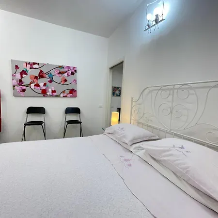 Delizioso In Via Di Monte *